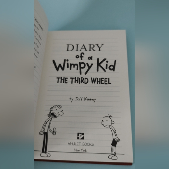 Diary Of A Wimpy Kid Book Hardcover  Cabin Fever Good Condition - Picture 2 of 4